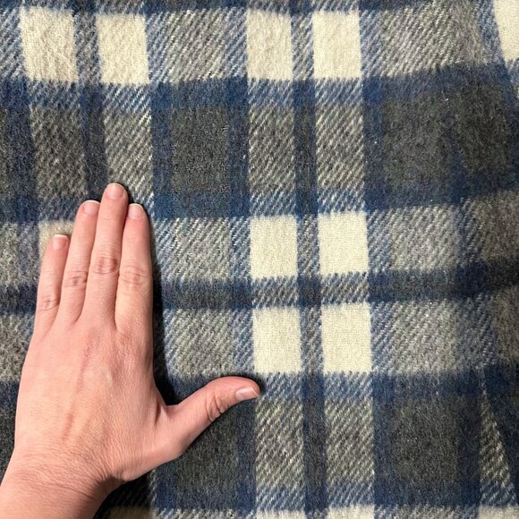 Vintage Womens Coat Scarf Plaid Wool Blend Union Made USA Blue White 1970s - Picture 7 of 8